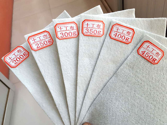 無紡?fù)凉げ冀趦r格是多少？土工布價格走勢